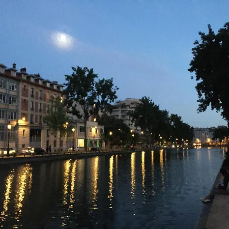 شقة Paris, Au Bord Du Canal Saint Martin *